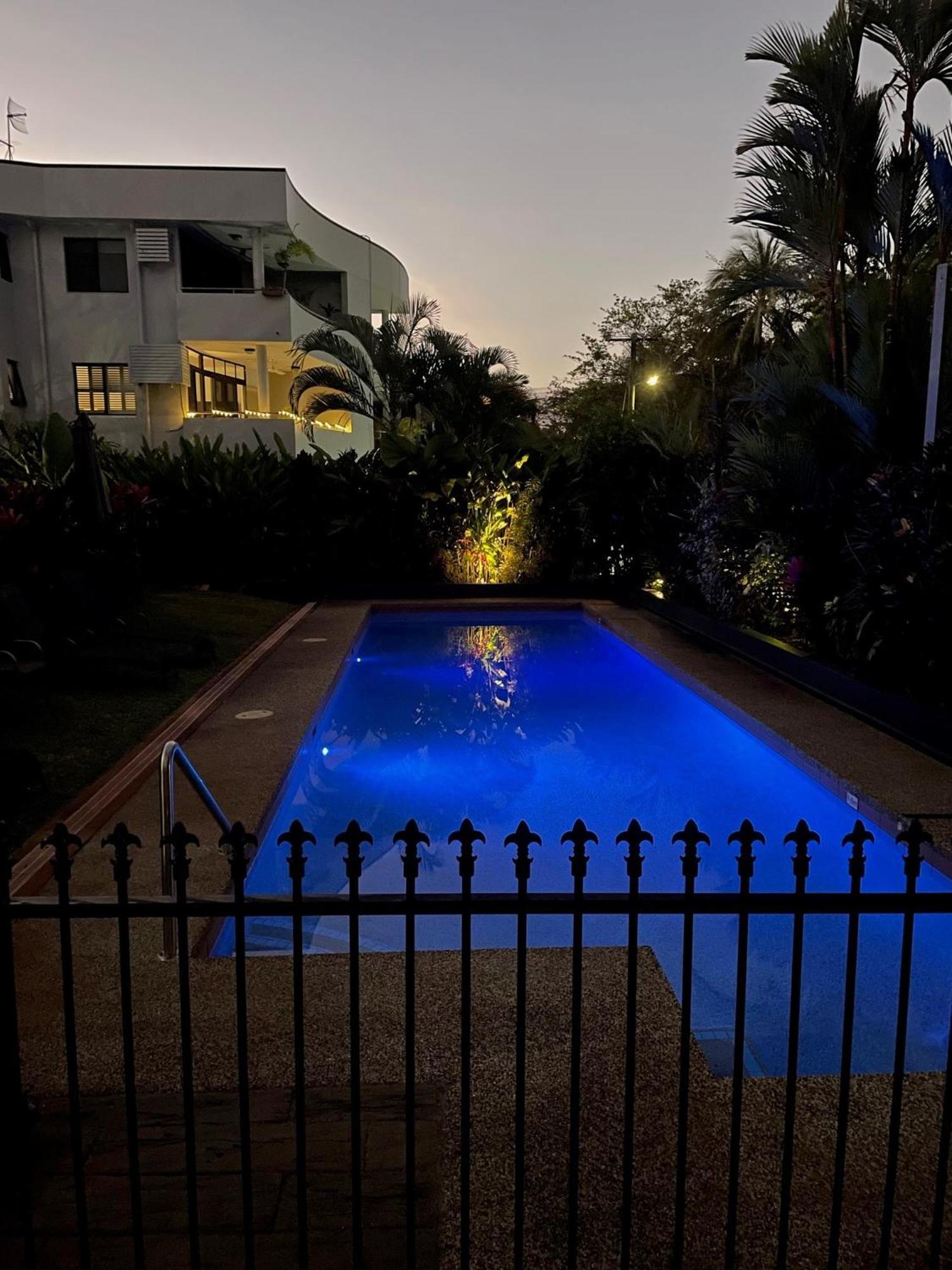 The York Beachfront Holiday Apartments Yorkeys Knob Exteriér fotografie