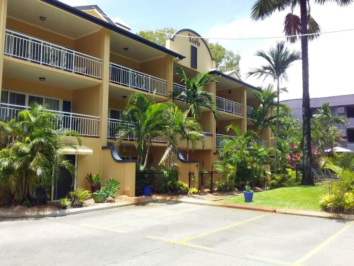 The York Beachfront Holiday Apartments Yorkeys Knob Exteriér fotografie